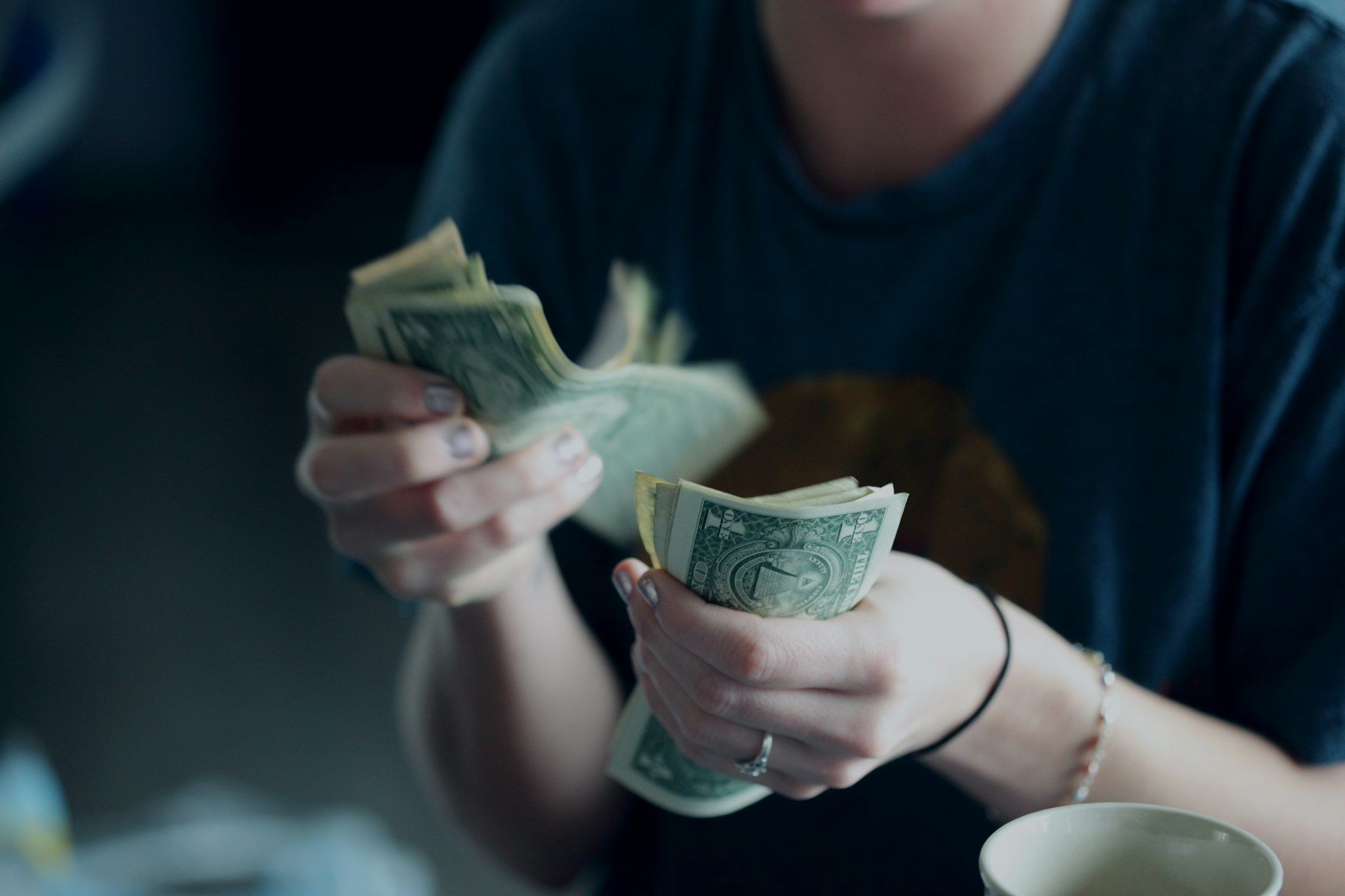 Phải làm gì khi gặp khó khăn trong việc trả khoản vay: những lựa chọn hợp pháp bạn có thể cân nhắc